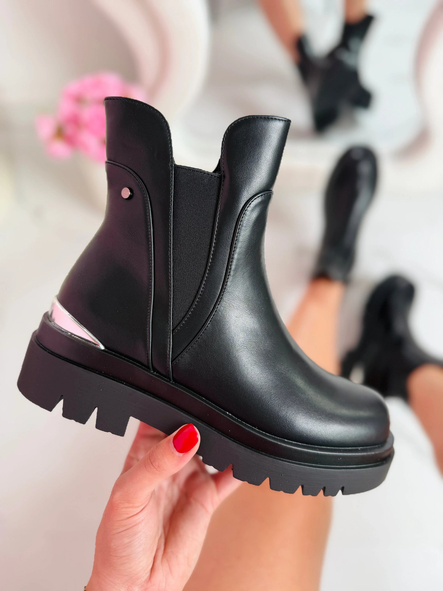 Casual Boots in Synthetic Leather with Block Heel
