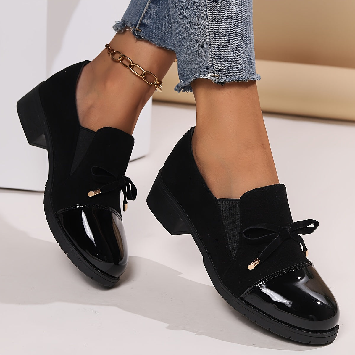Loafer Damen mit gepolstertem Fußbett und glänzenden Akzenten