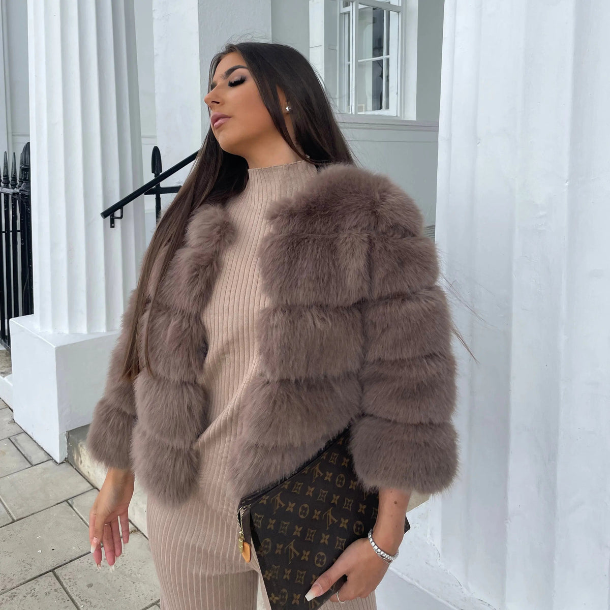 Women's Bubble Faux Fur Coat – Fluffy Statement Fur Coat