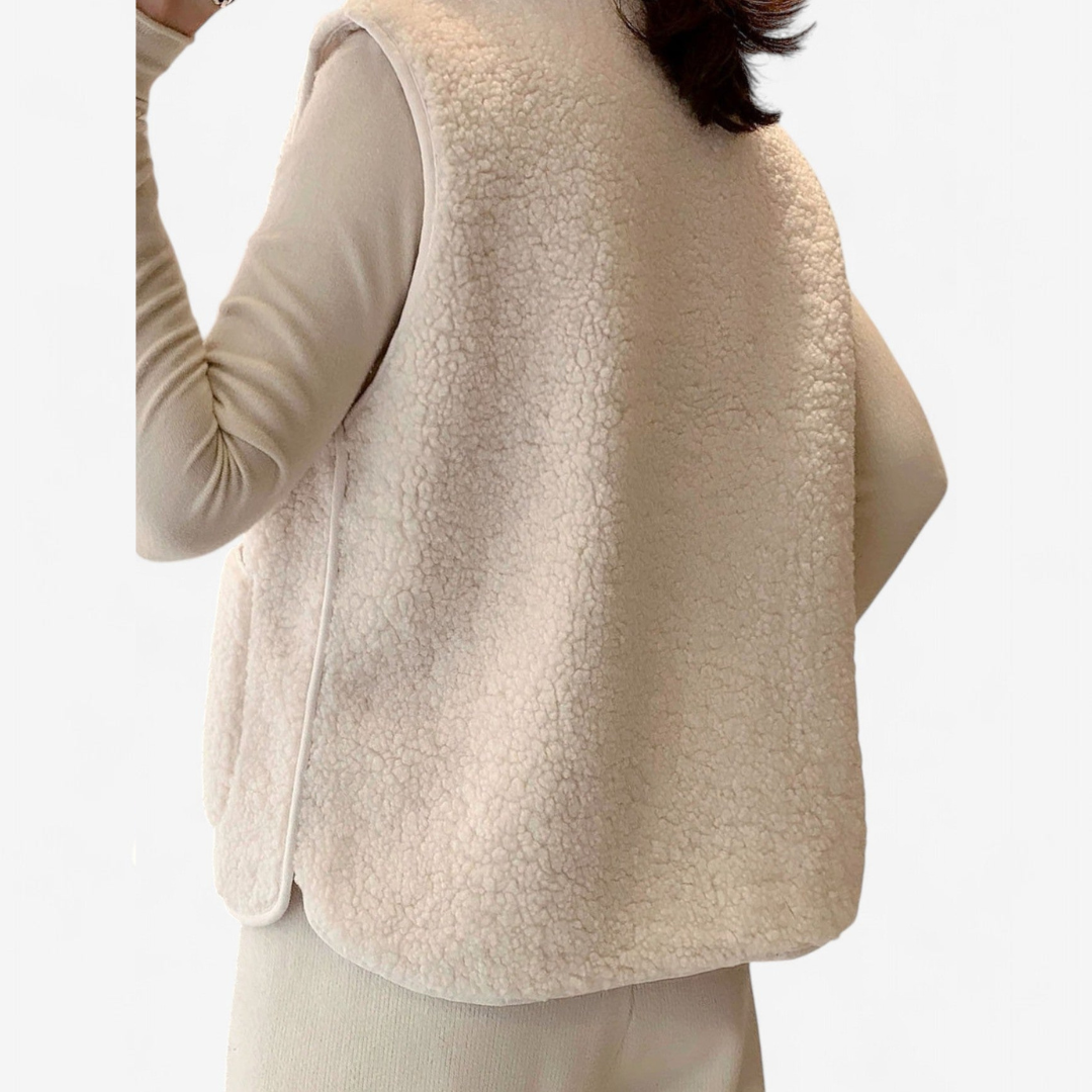 Women’s Sleeveless Cozy Gilet Vest | Button Down