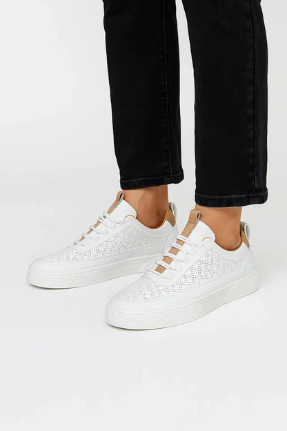 Trainers Men - Lace-Up Trainers with Perforated Upper
