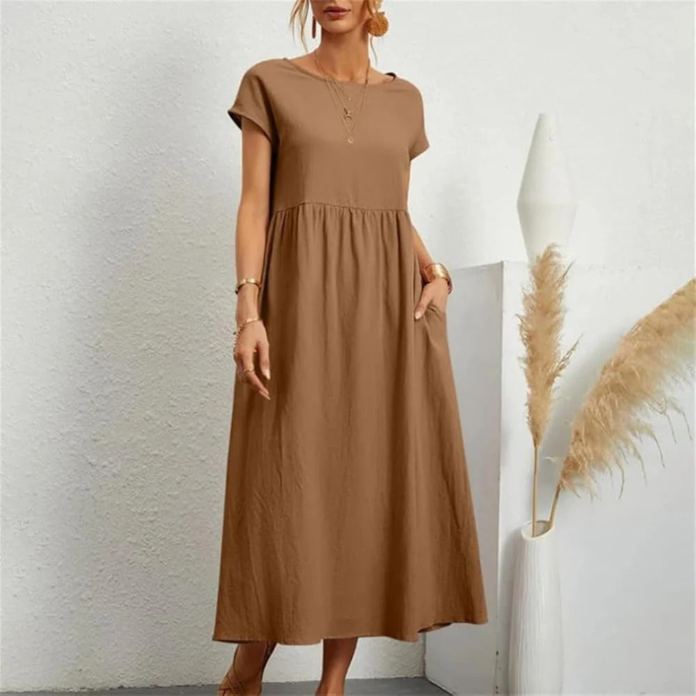 Elegant Lightweight Dress with Relaxed Flowing Cut