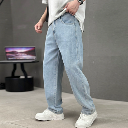 Men’s Straight Leg Jeans | Loose Fit