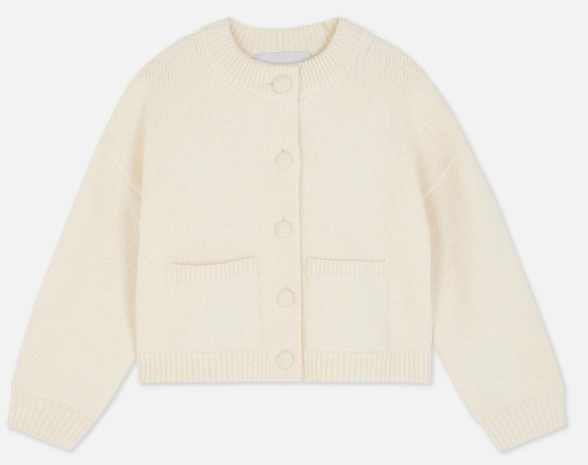 Damen Kurze Strickjacke mit Rundhalsausschnitt Knopfverschluss Zwei Taschen und Gerippten Bündchen