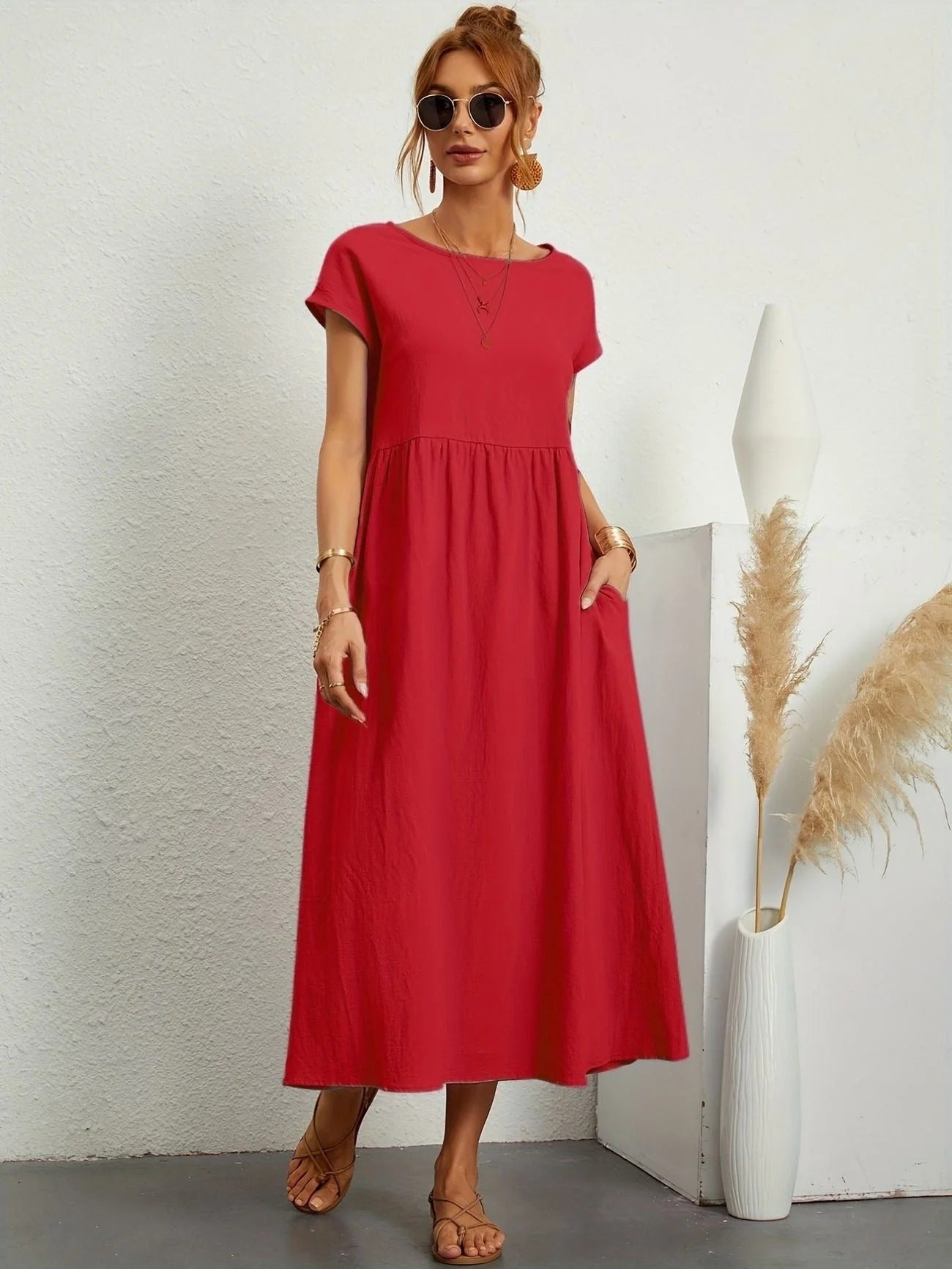 Elegant Lightweight Dress with Relaxed Flowing Cut