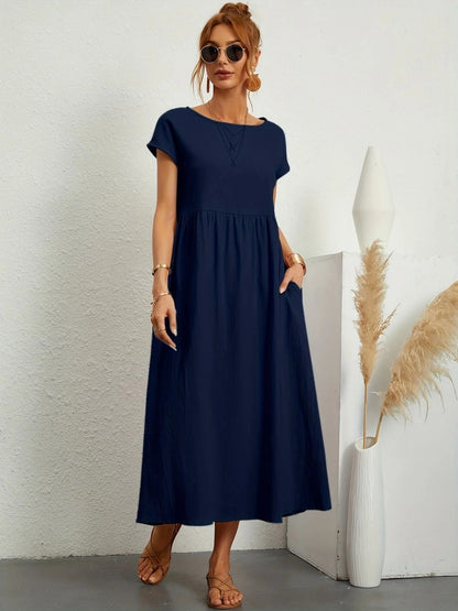 Elegant Lightweight Dress with Relaxed Flowing Cut