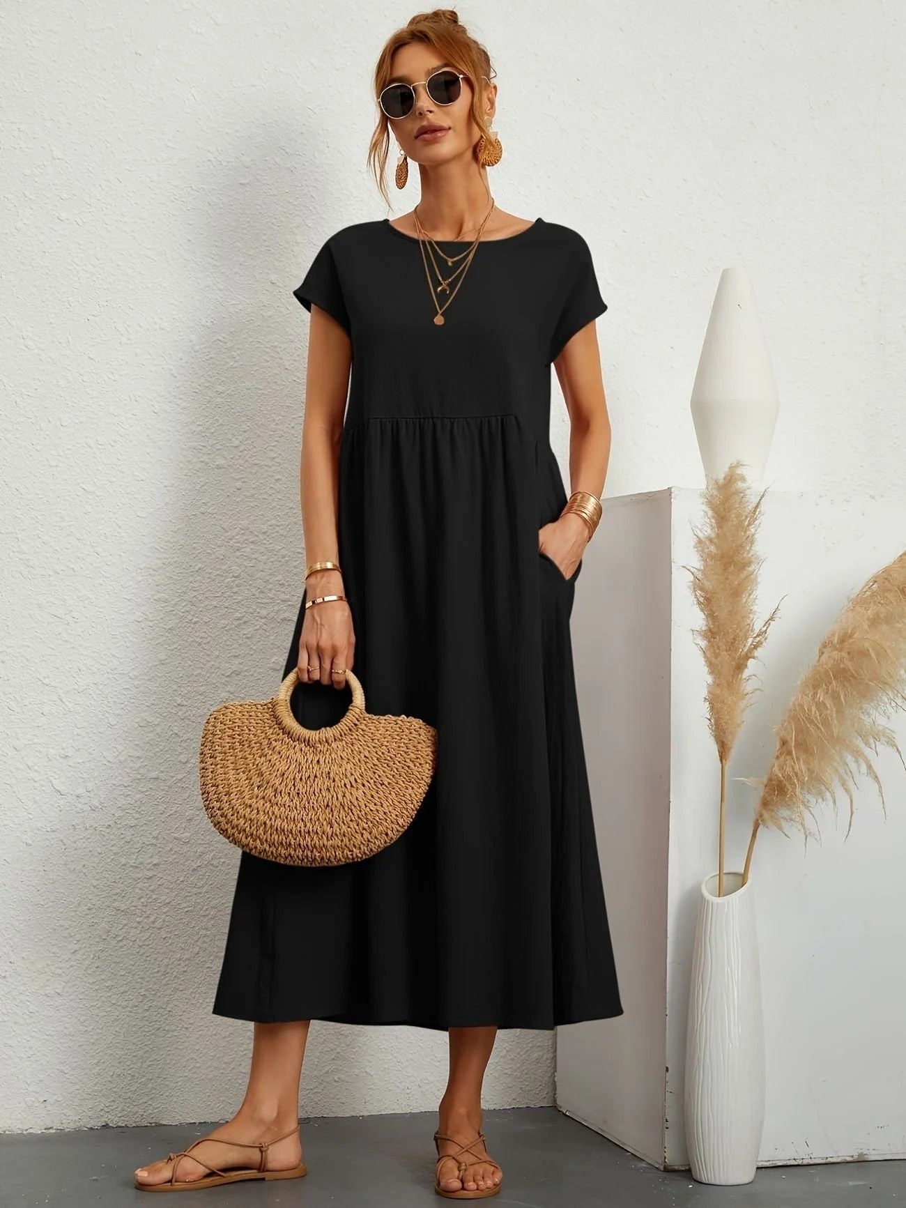Elegant Lightweight Dress with Relaxed Flowing Cut