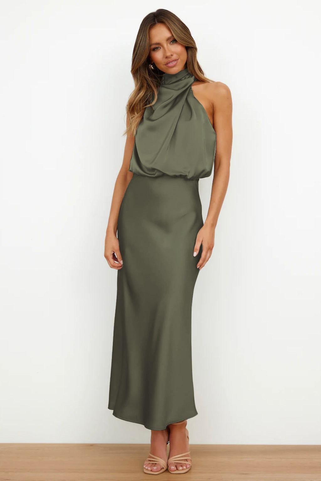 Mariana | Elegant Halter Evening Dress