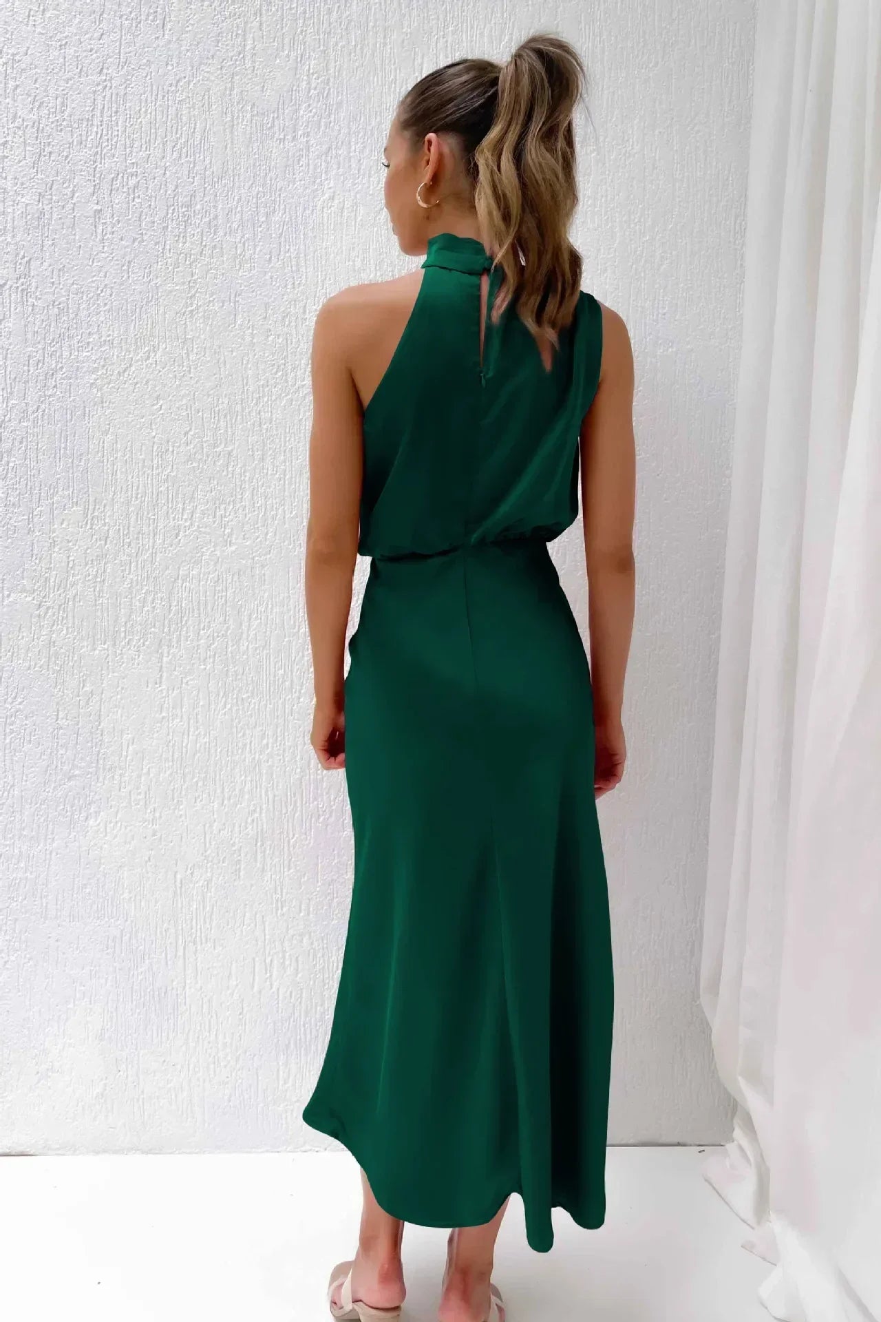 Mariana | Elegant Halter Evening Dress