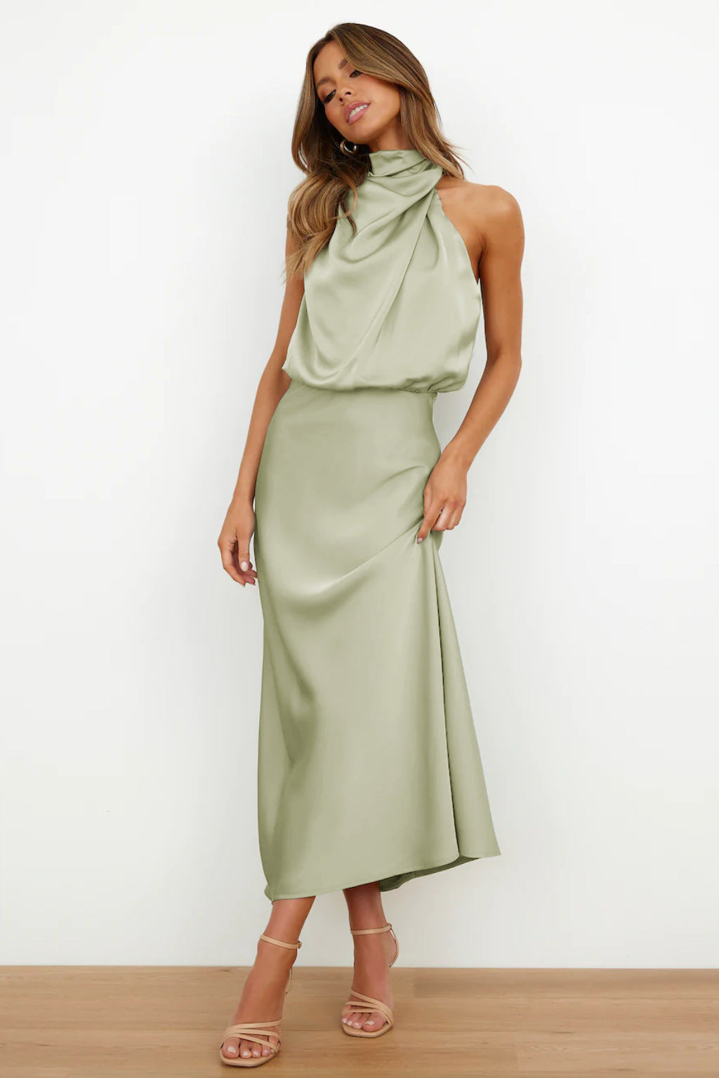 Mariana | Elegant Halter Evening Dress