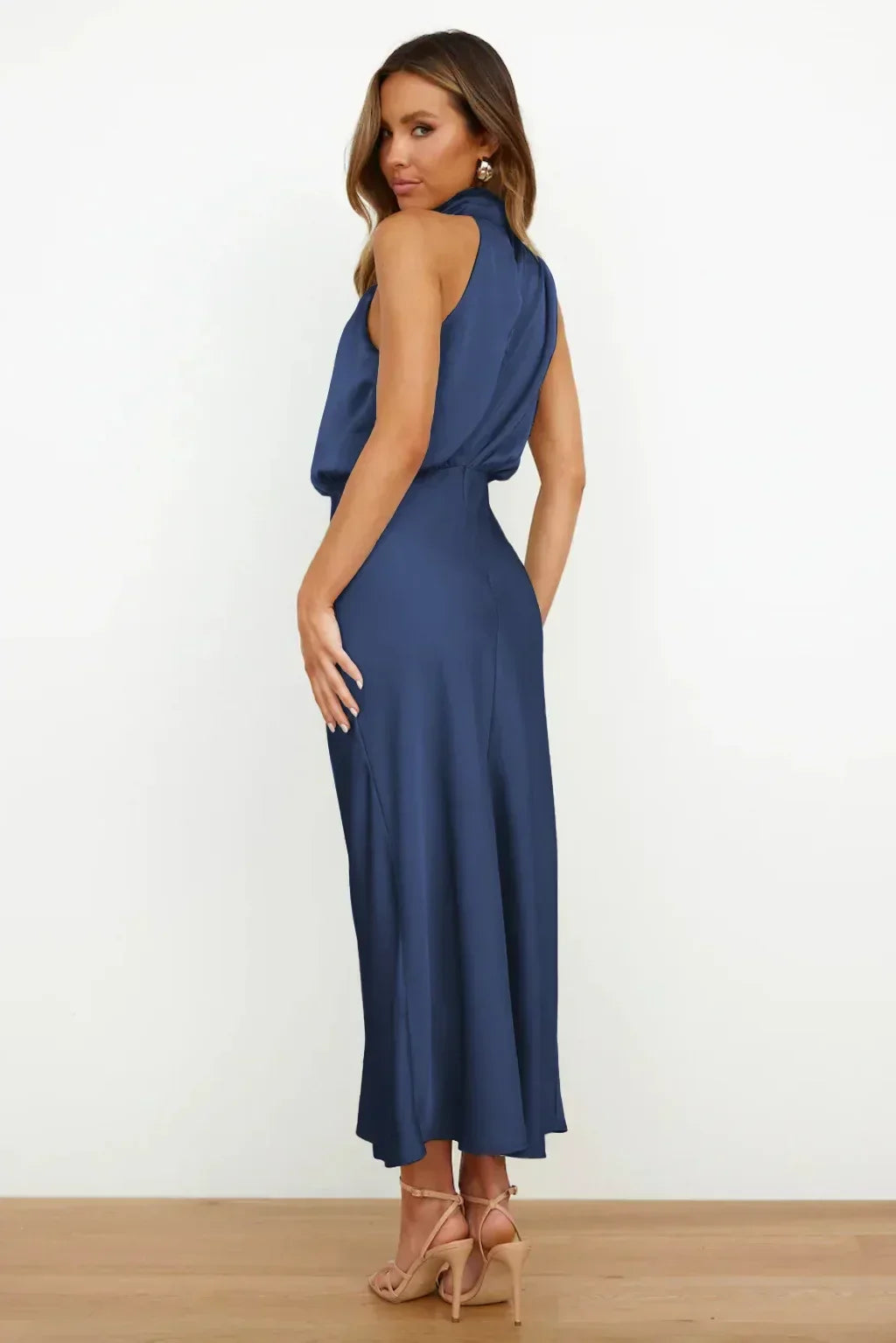 Mariana | Elegant Halter Evening Dress