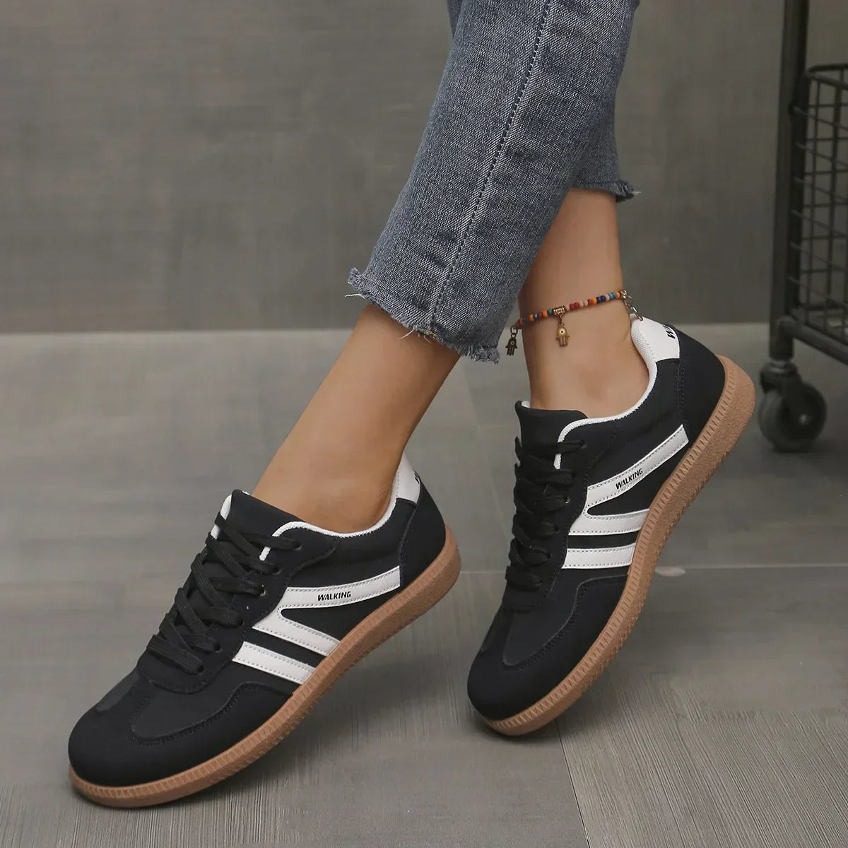 Barfußschuhe Damen mit Niedrigem Schnitt und Vorderer Schnürung