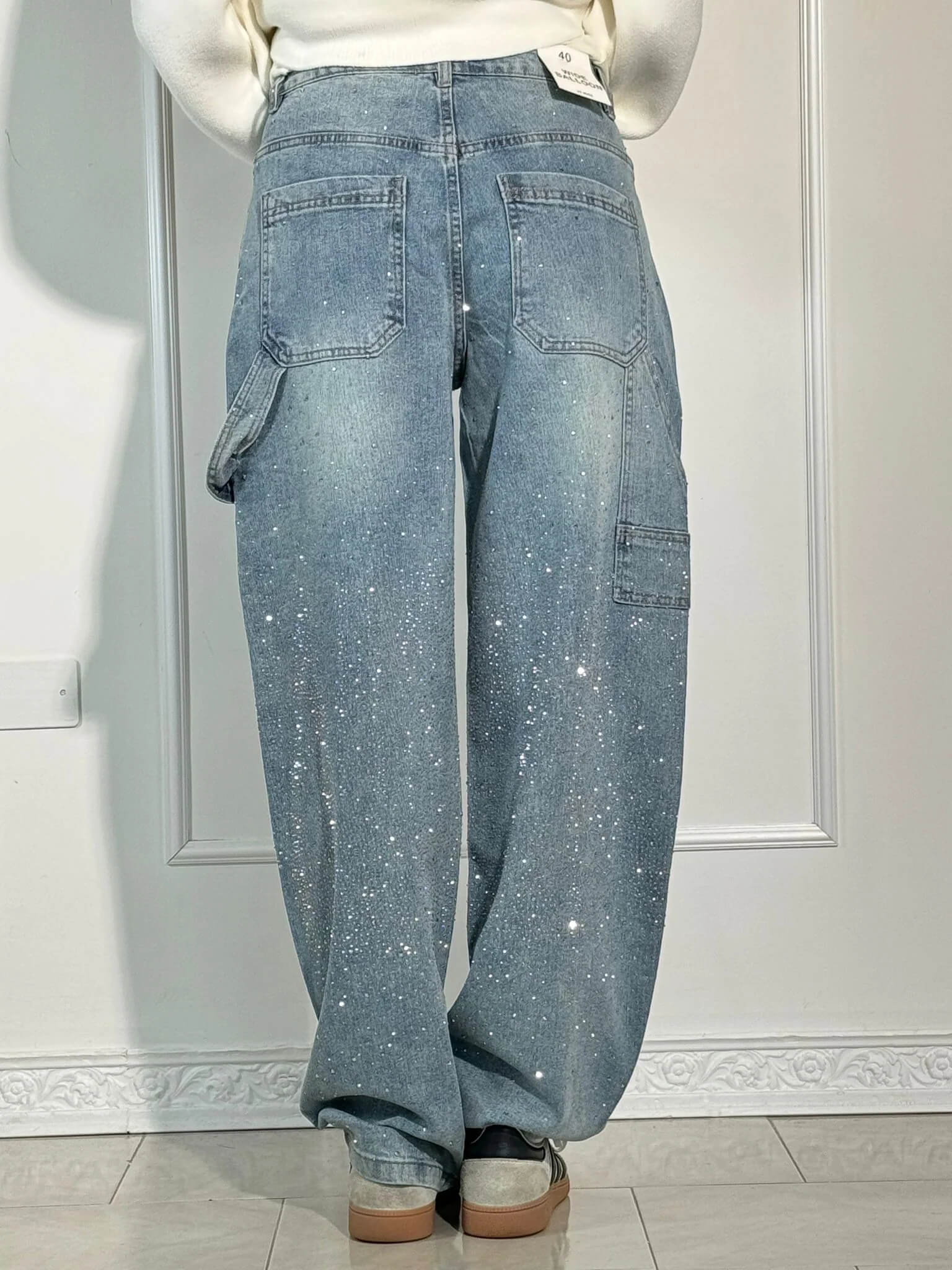 Damen Hose mit weitem Bein Strassbesatz Seitentasche mit Klappe und Knopfverschluss