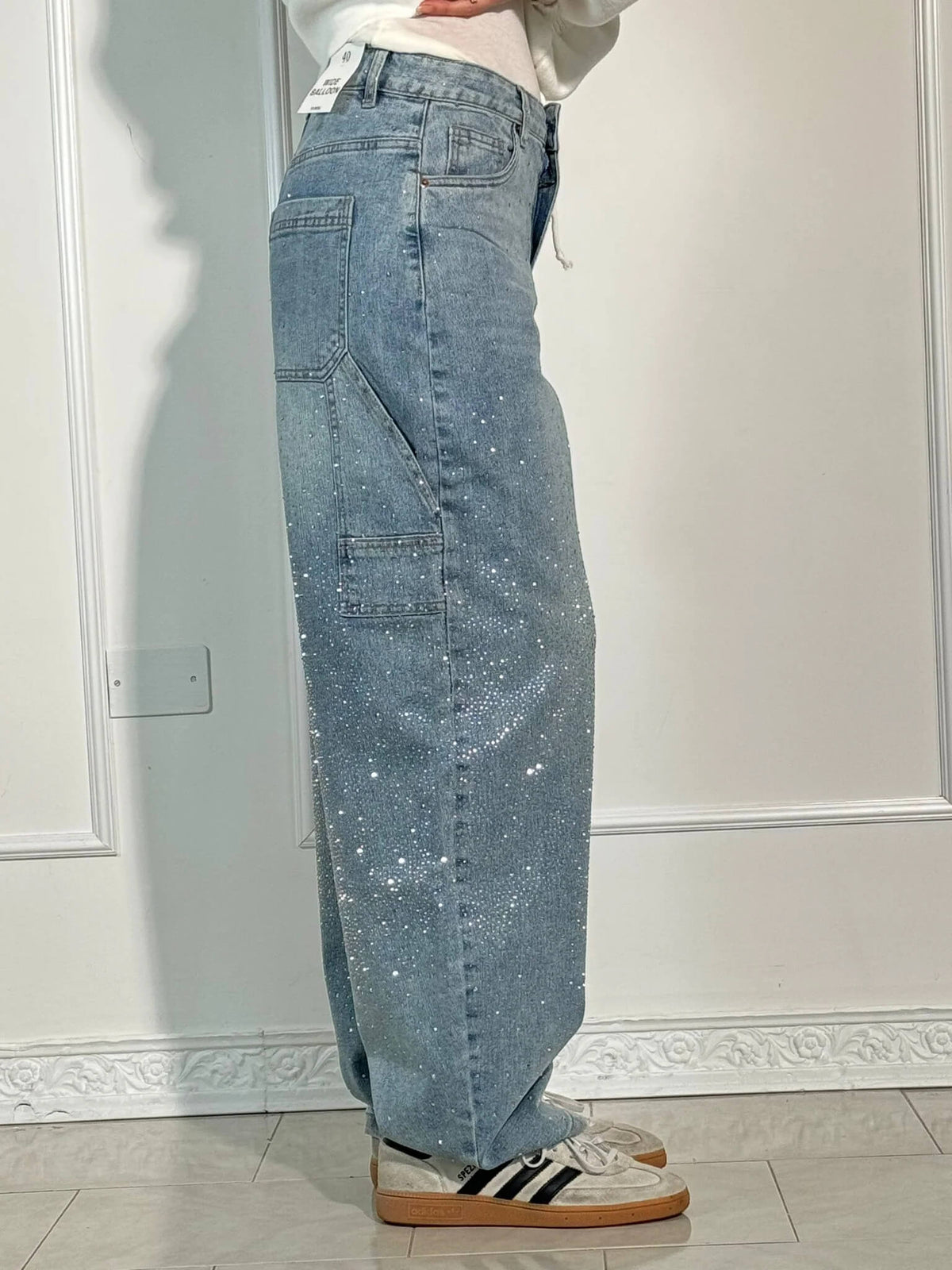 Damen Hose mit weitem Bein Strassbesatz Seitentasche mit Klappe und Knopfverschluss