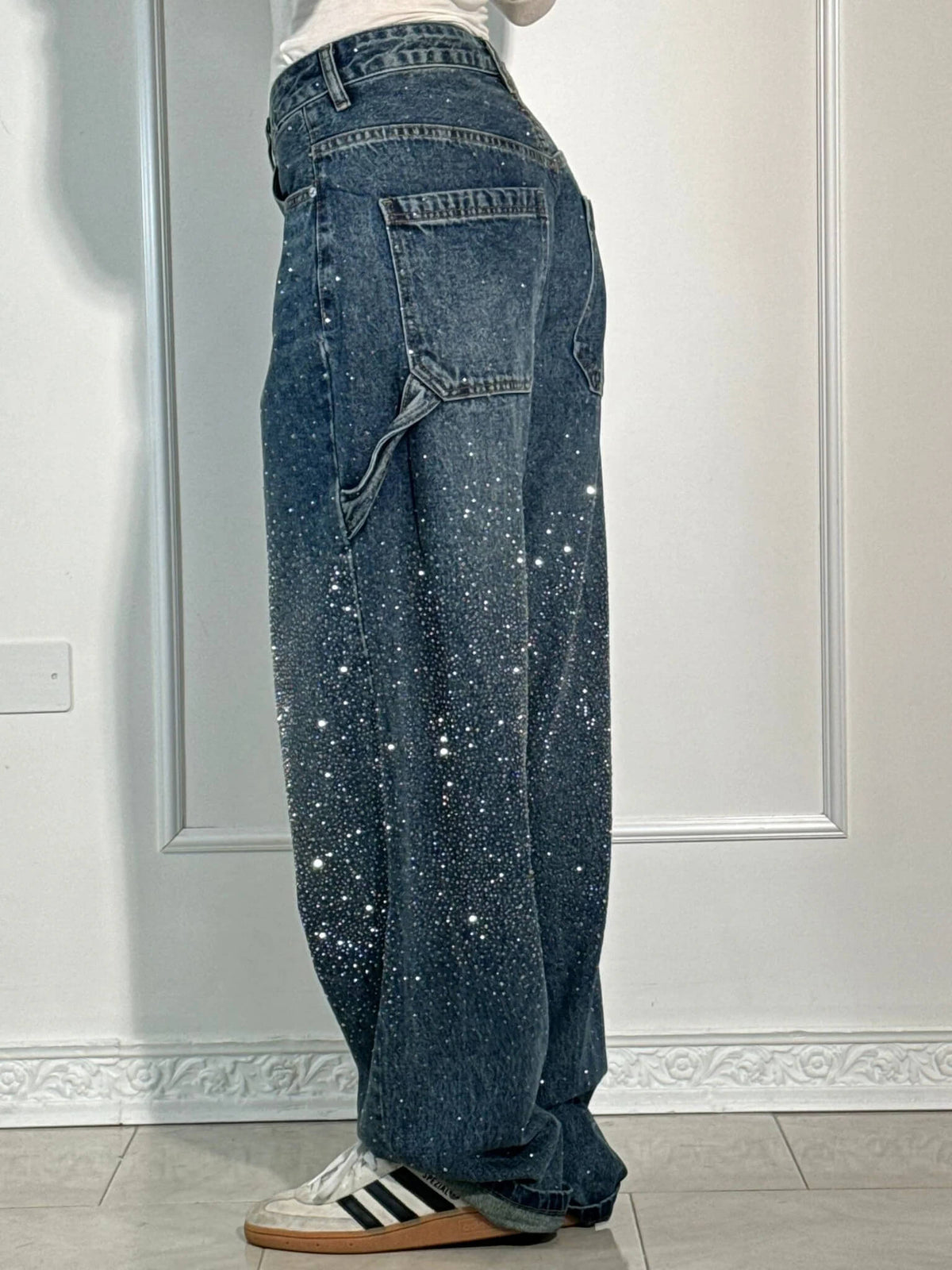 Damen Hose mit weitem Bein Strassbesatz Seitentasche mit Klappe und Knopfverschluss