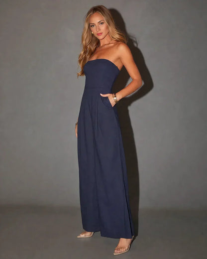 Damen Jumpsuit mit trägerlosen Oberteil und geraden Hosenbeinen