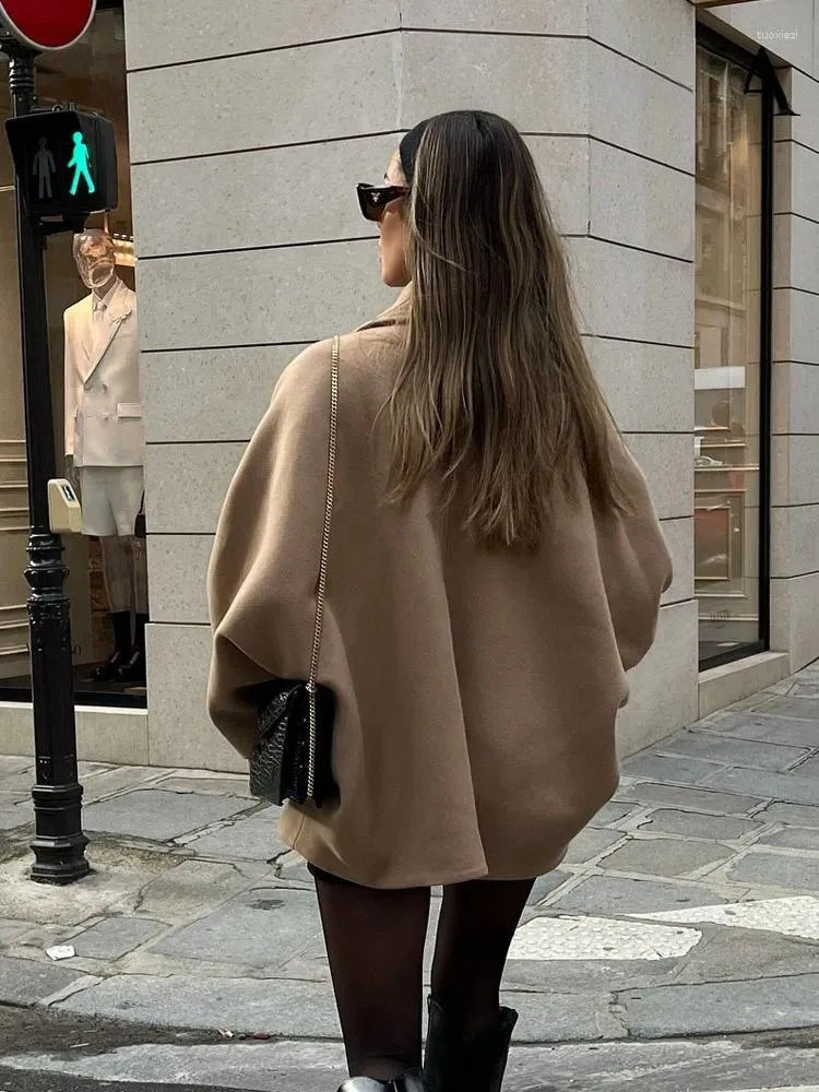 Cordula | Damen Kurze Umlegekragen Knopfjacke
