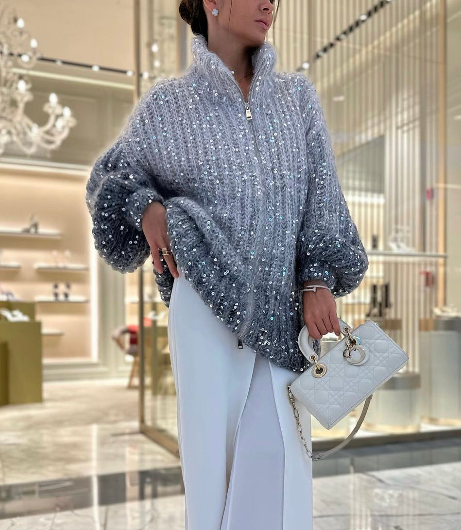 Damen Strickjacke mit Reißverschluss und Stehkragen sowie Paillettenbesatz
