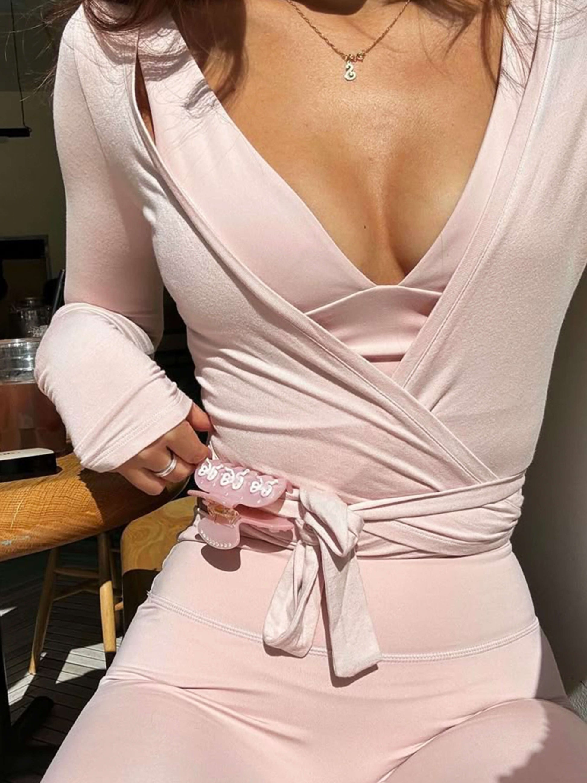 Damen Wickeltop mit V-Ausschnitt Langarm und Bindung an der Taille