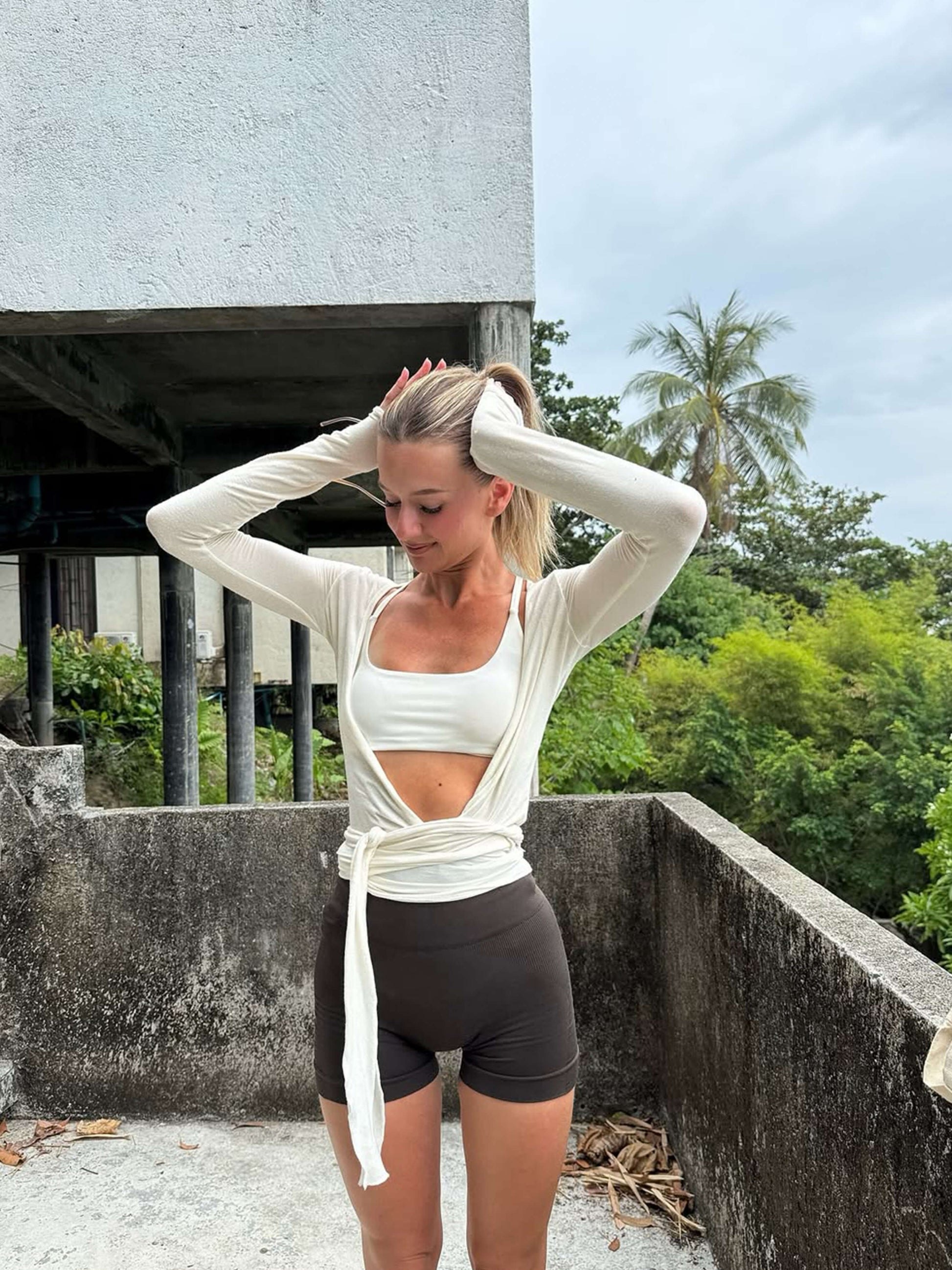 Damen Wickeltop mit V-Ausschnitt Langarm und Bindung an der Taille