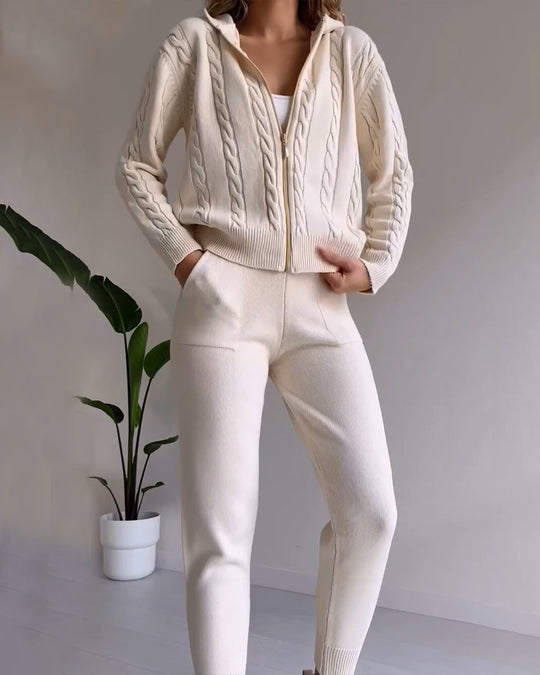 Damen Zweiteiliges Strickset mit Kapuzenjacke Reißverschluss Zopfmuster und Hose mit Bündchen