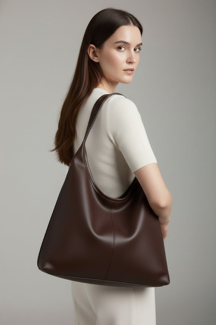 Daisy | Classic Tote Bag in Faux Leather