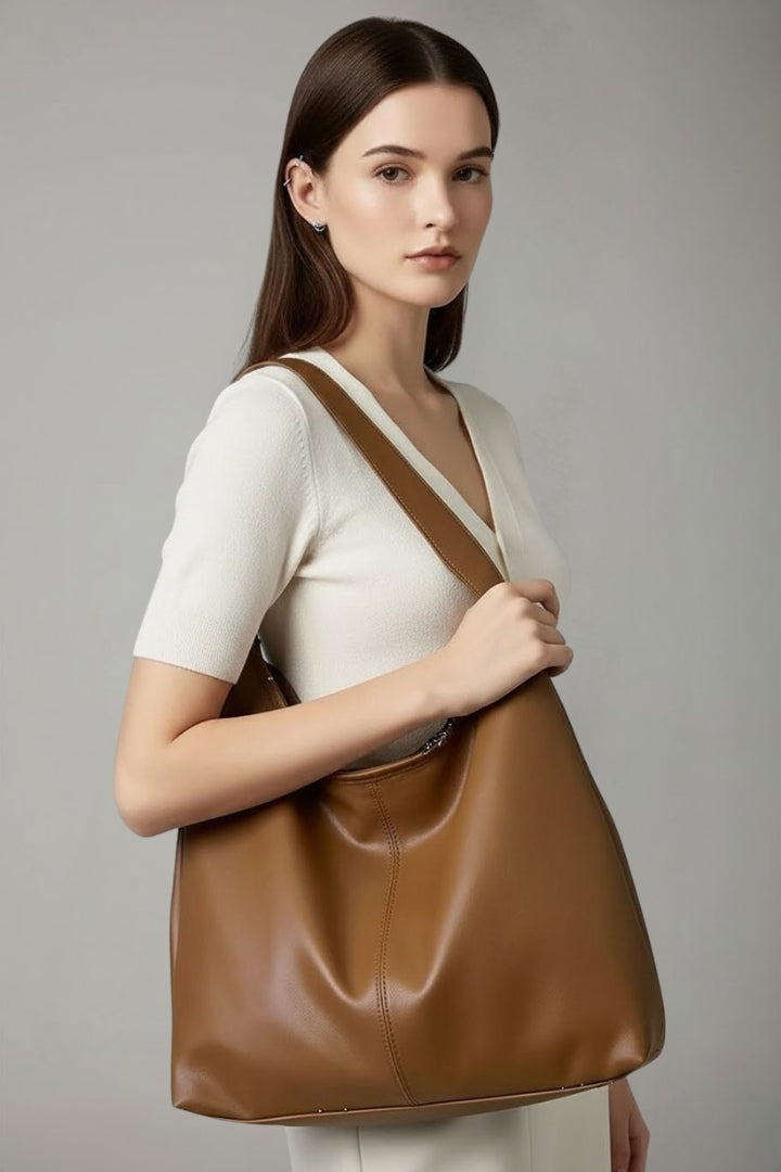 Daisy | Classic Tote Bag in Faux Leather
