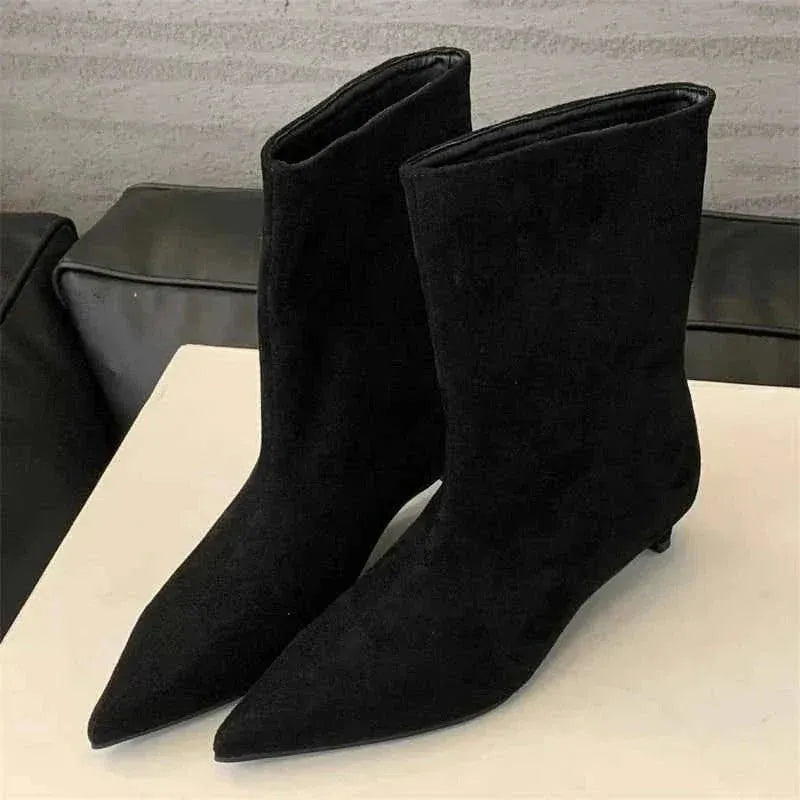 Elegant Ankle Boots with Block Heel and Inside Zipper