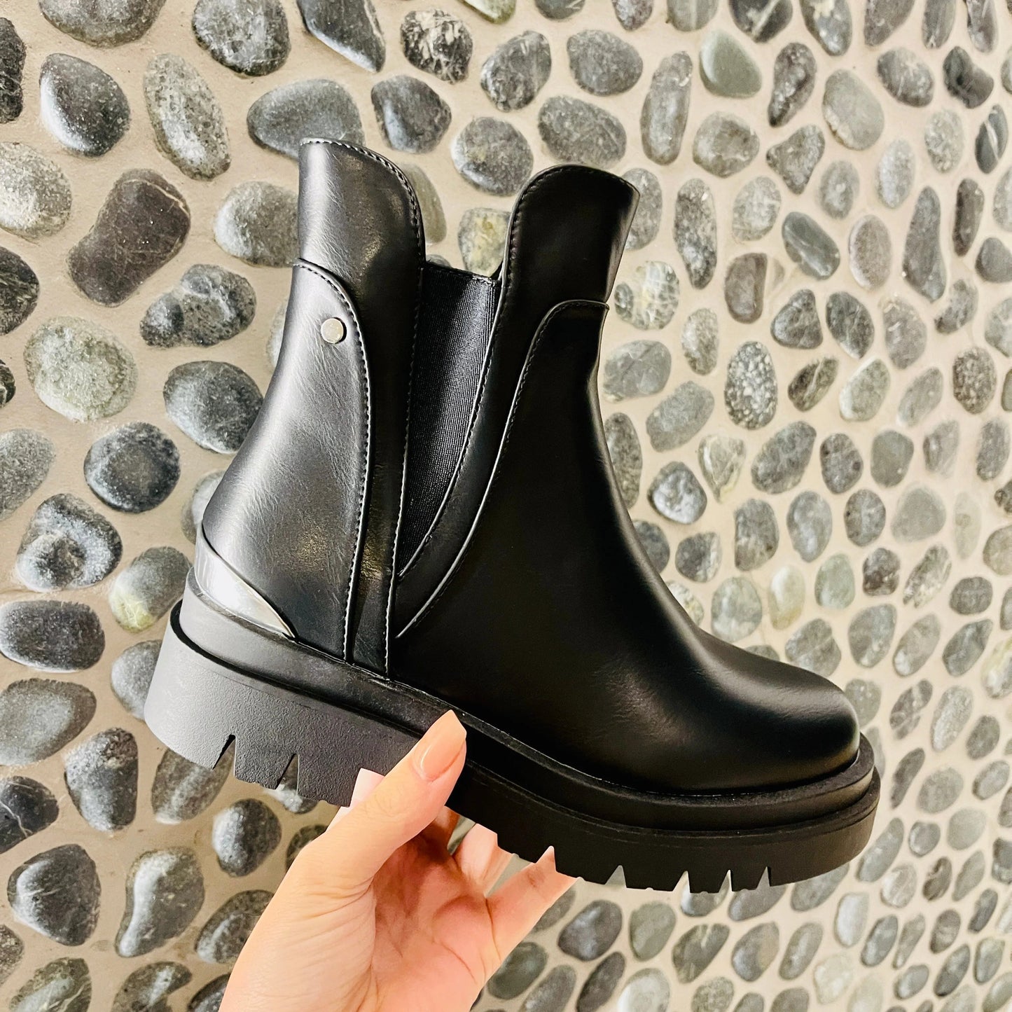 Casual Boots in Synthetic Leather with Block Heel