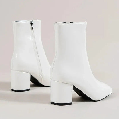 Elegant Ankle Boots in Faux Leather