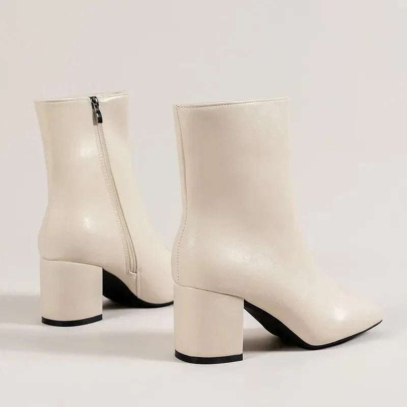 Elegant Ankle Boots in Faux Leather