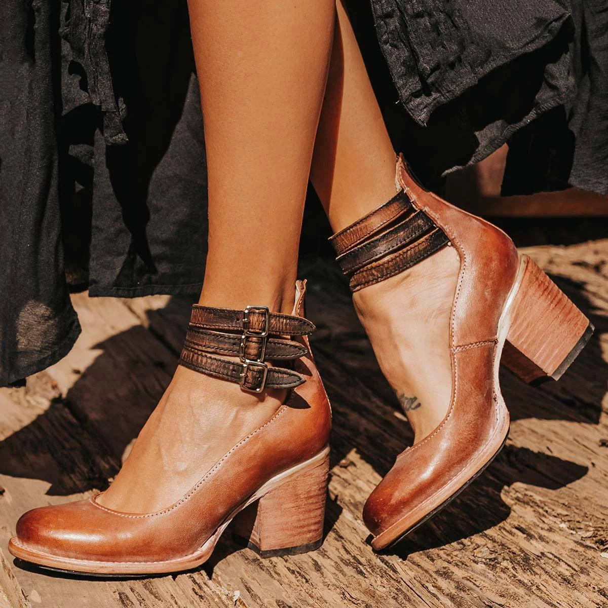 Elegant Sandals with Ergonomic Support