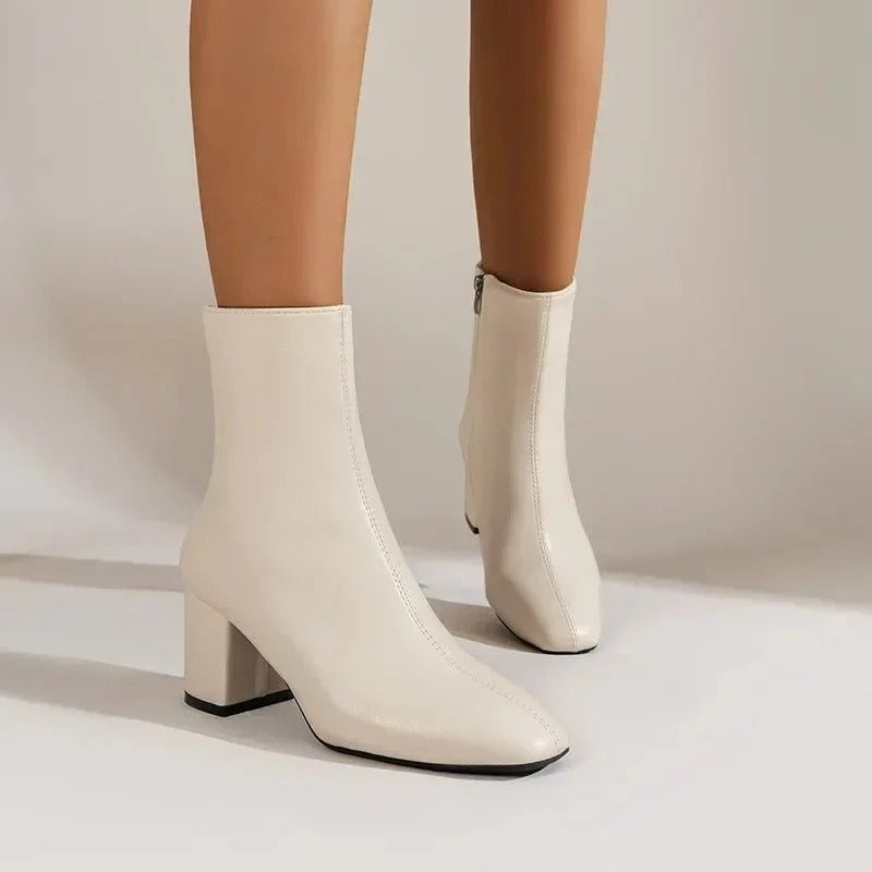 Elegant Ankle Boots in Faux Leather