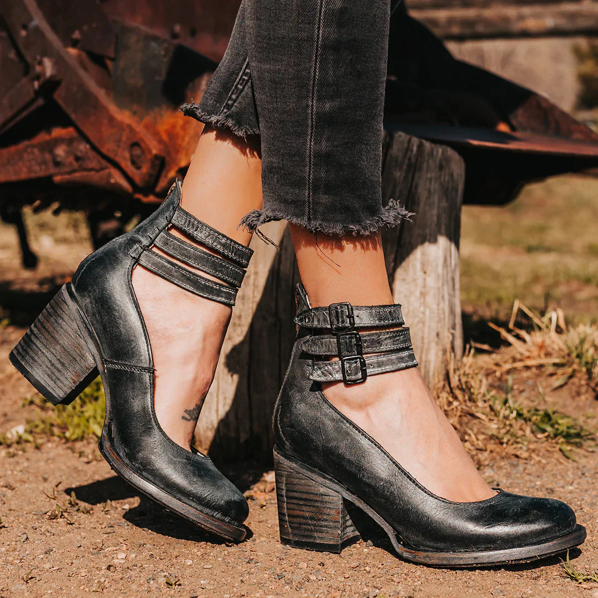 Elegant Sandals with Ergonomic Support