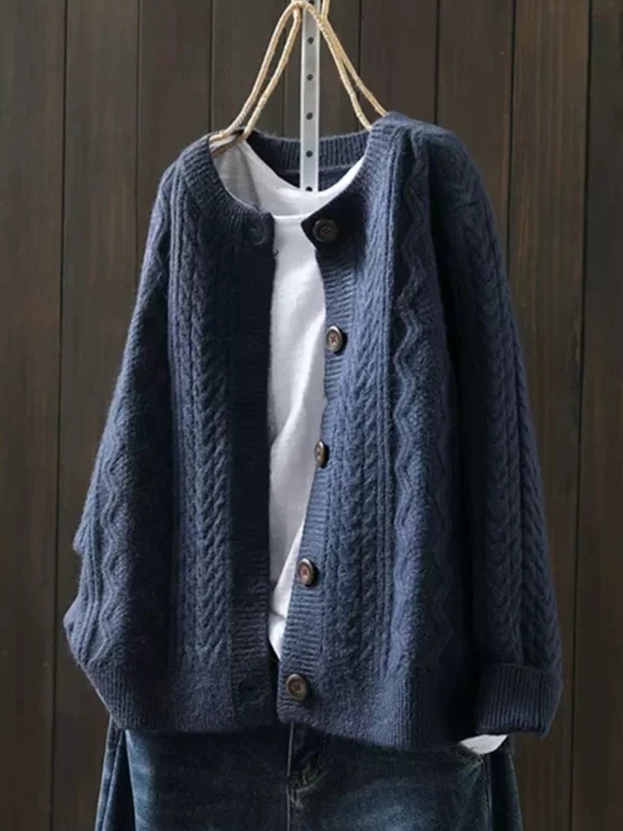 Lara | Women's Chunky Oversized Cable Knit Wool Cardigan