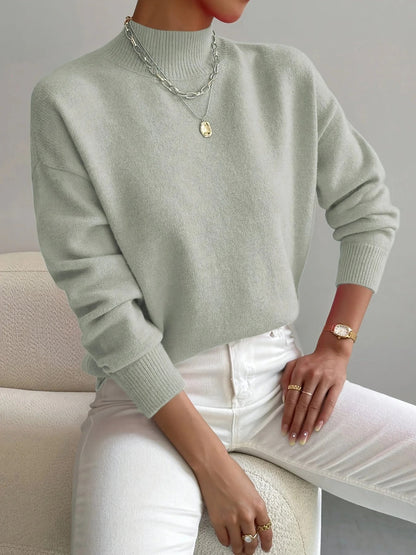 Elegant Turtleneck Sweater with Classic Design