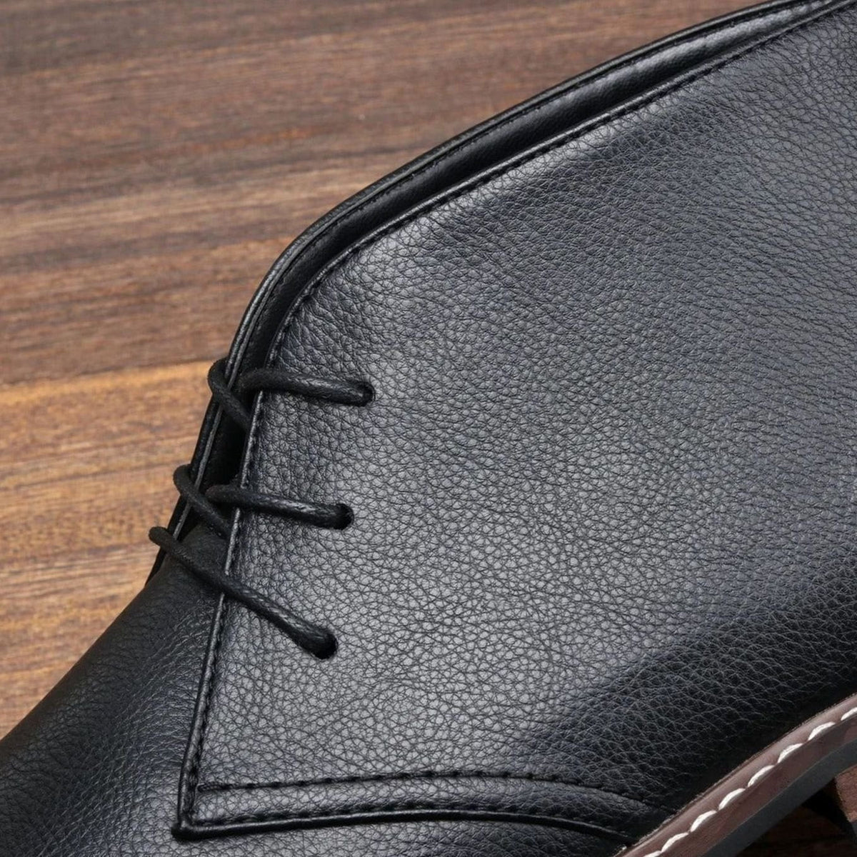 Arthur | Men's Pebbled Leather Lace-Up Chukka Boots