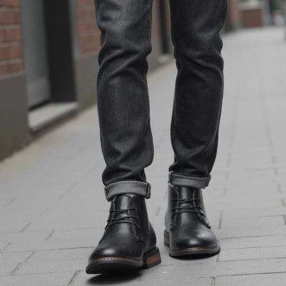 Arthur | Men's Pebbled Leather Lace-Up Chukka Boots