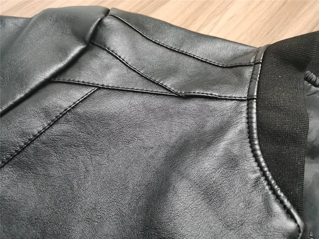 Men's Vintage Bomber Jacket with Secure Pockets