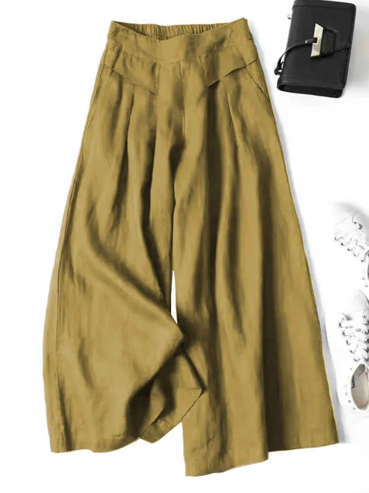 Wide-Leg Capri Trousers in Viscose-Linen Blend