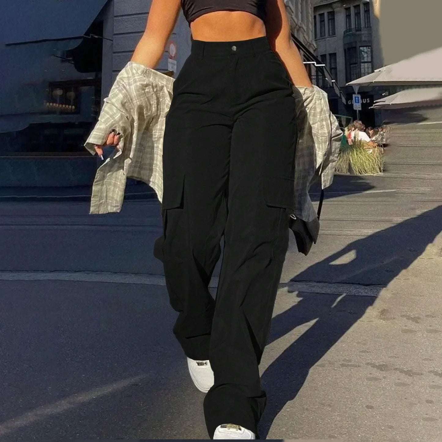 Women's High-Waist Cargo Pants with Functional Pockets