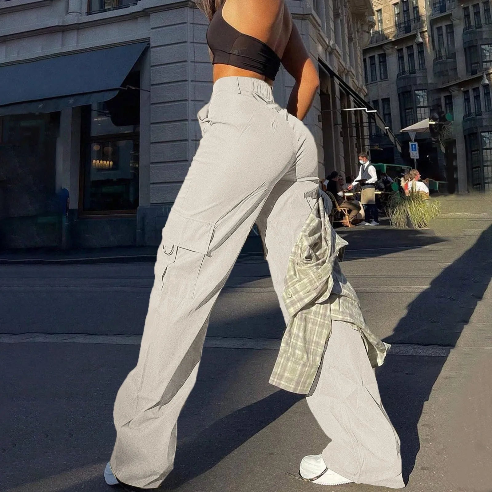 Women's High-Waist Cargo Pants with Functional Pockets
