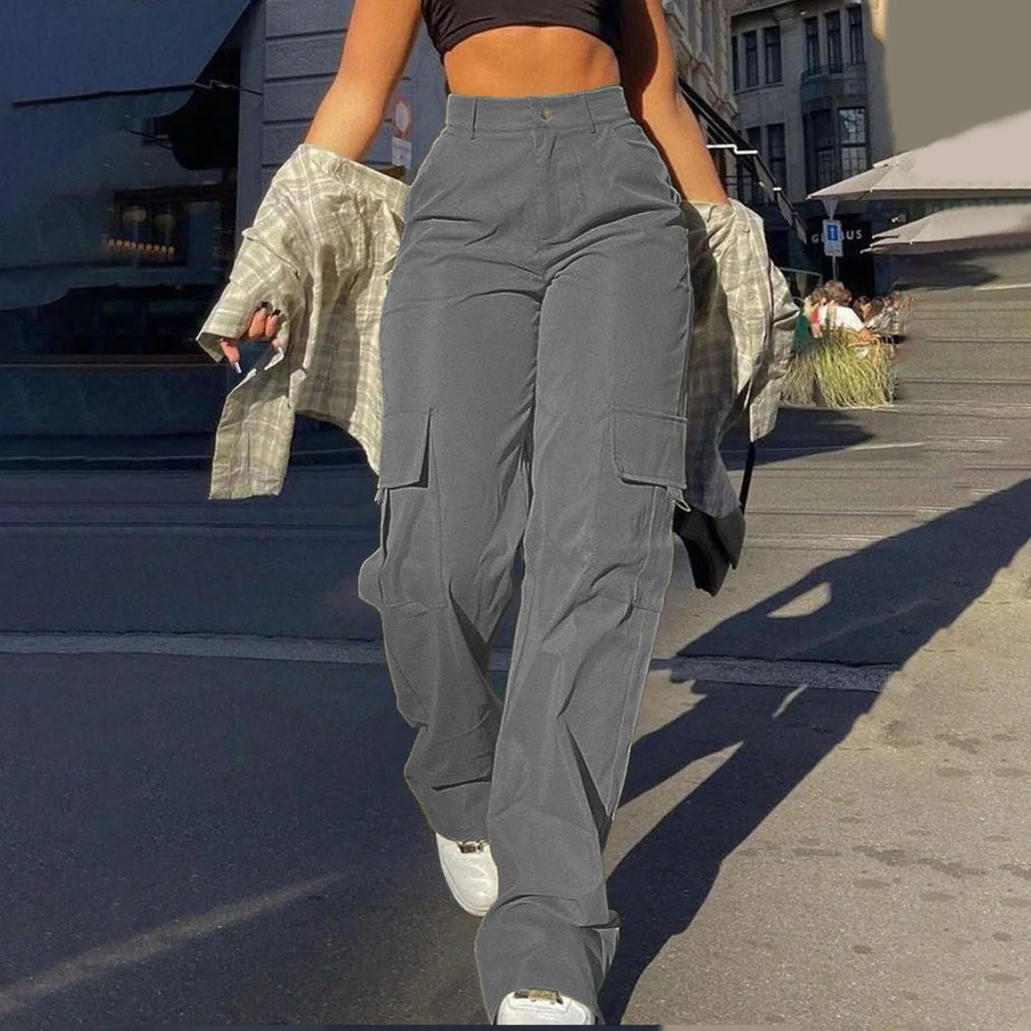 Women's High-Waist Cargo Pants with Functional Pockets